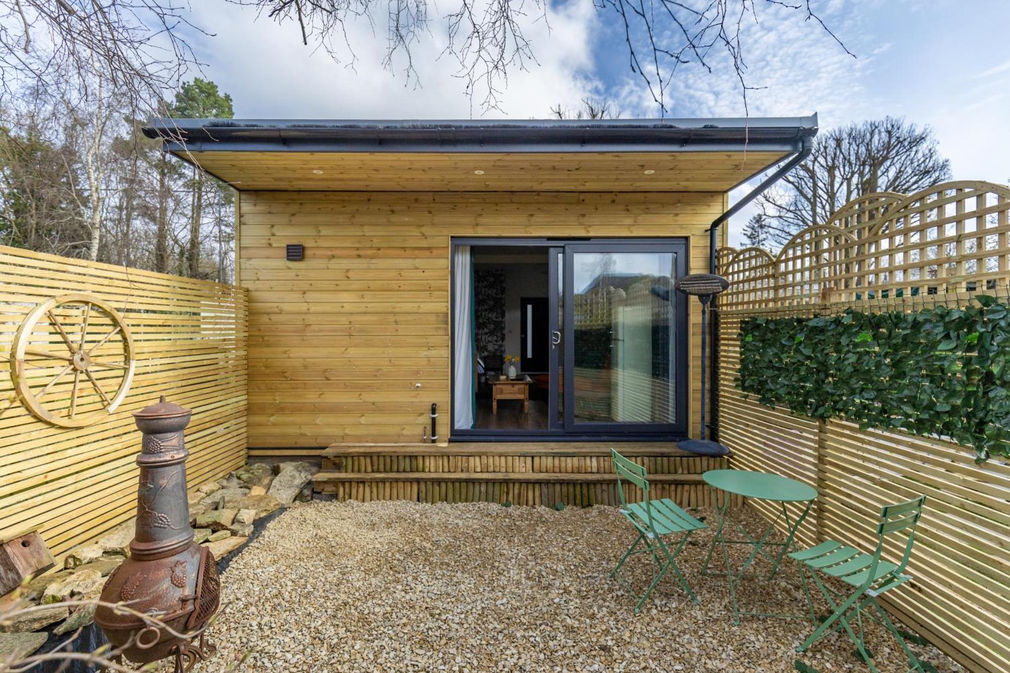 Midford Hideaway Apartment Bath Exterior photo